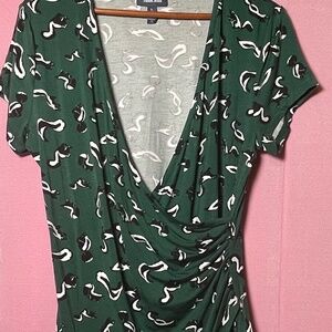 ModCloth skunk diva wrap top